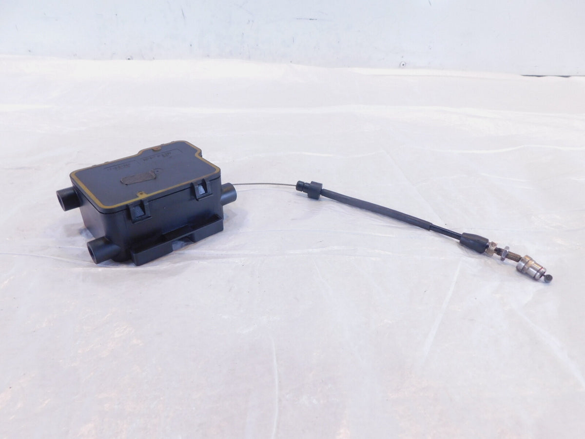 2005-2008 BMW R1200 ST R1200ST Throttle Bowden Cable Distributor Box & Cover - C3 Cycle