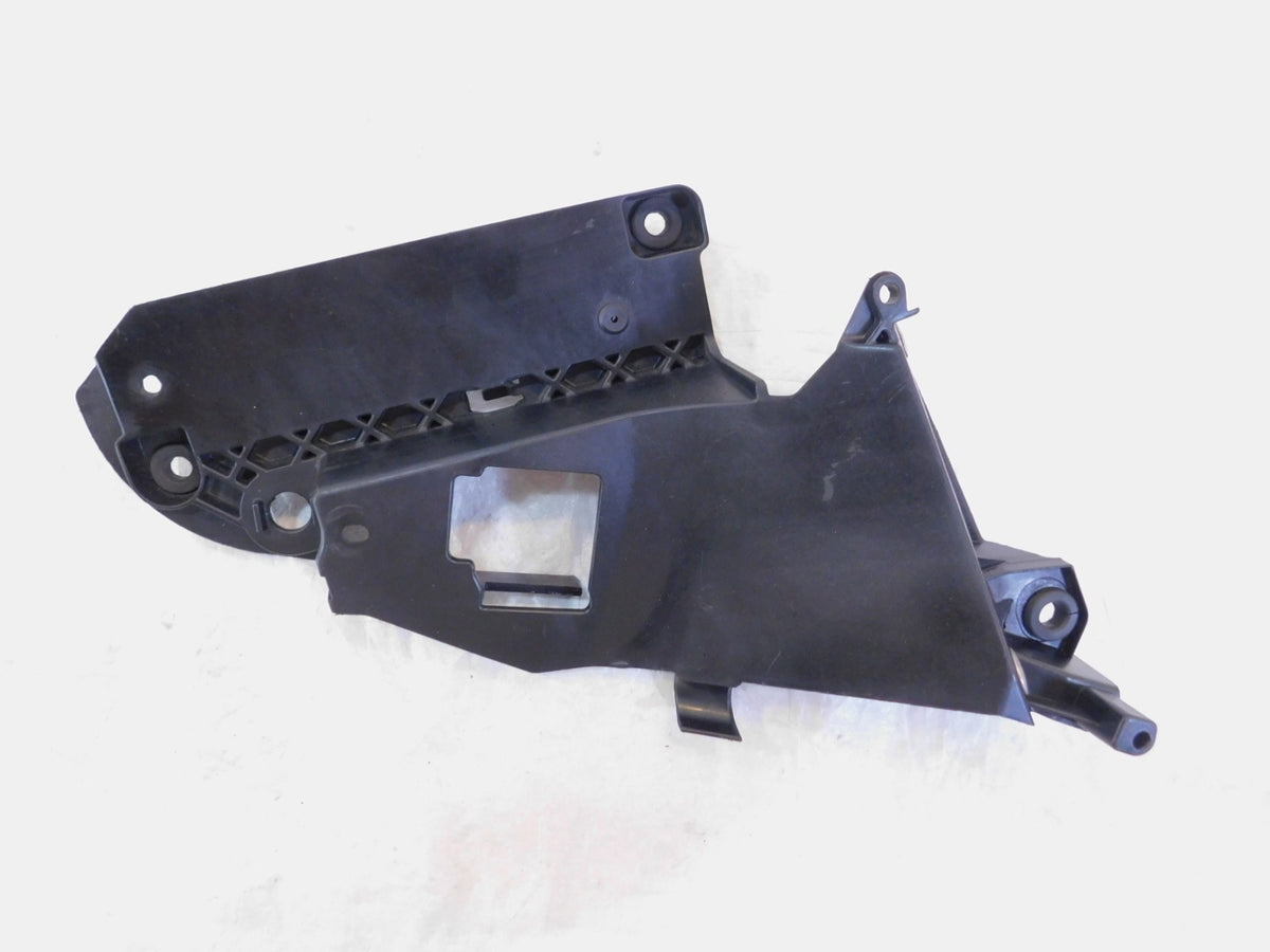Victory Cross Roads Cross Country & Magnum Right Side Cover Mount Bracket - C3 Cycle