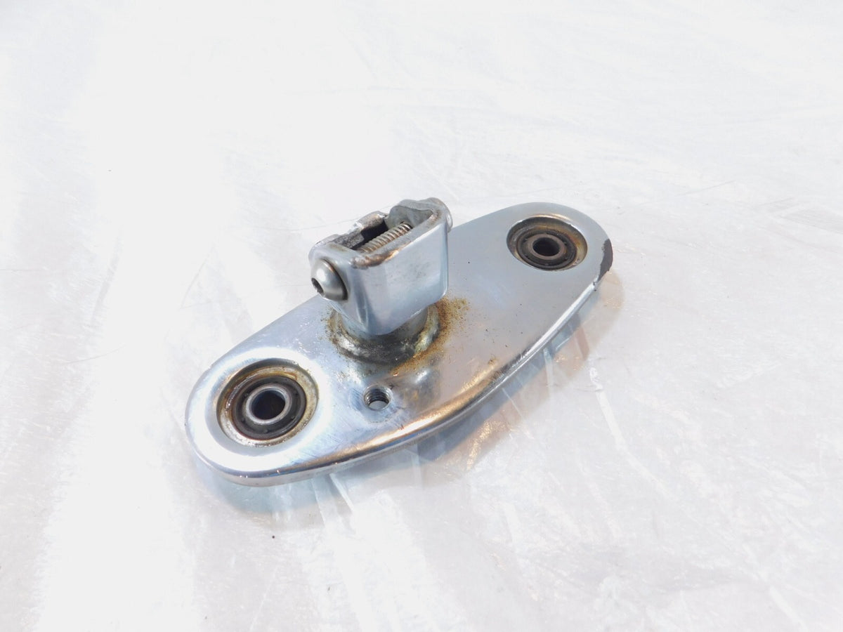 Honda VT600 VT600C Shadow 600 VLX Deluxe Left Foot Peg Footpeg Footrest Bracket