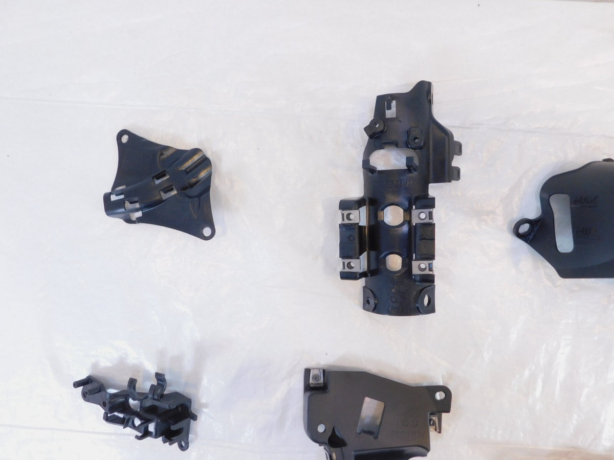 2020 20 Triumph Street Twin 900 Misc Plastic Cover Trim Panel Bracket Holders - C3 Cycle