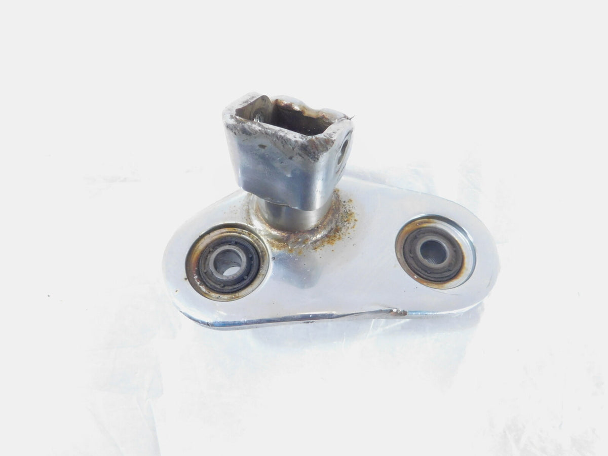 Honda VT600 VT600C Shadow 600 VLX Deluxe Right Foot Peg Footpeg Footrest Bracket