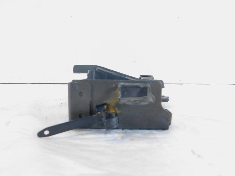 01-04 Suzuki VL800 Intruder Volusia 800 Electrical Fuse Box Relay Bracket Mount