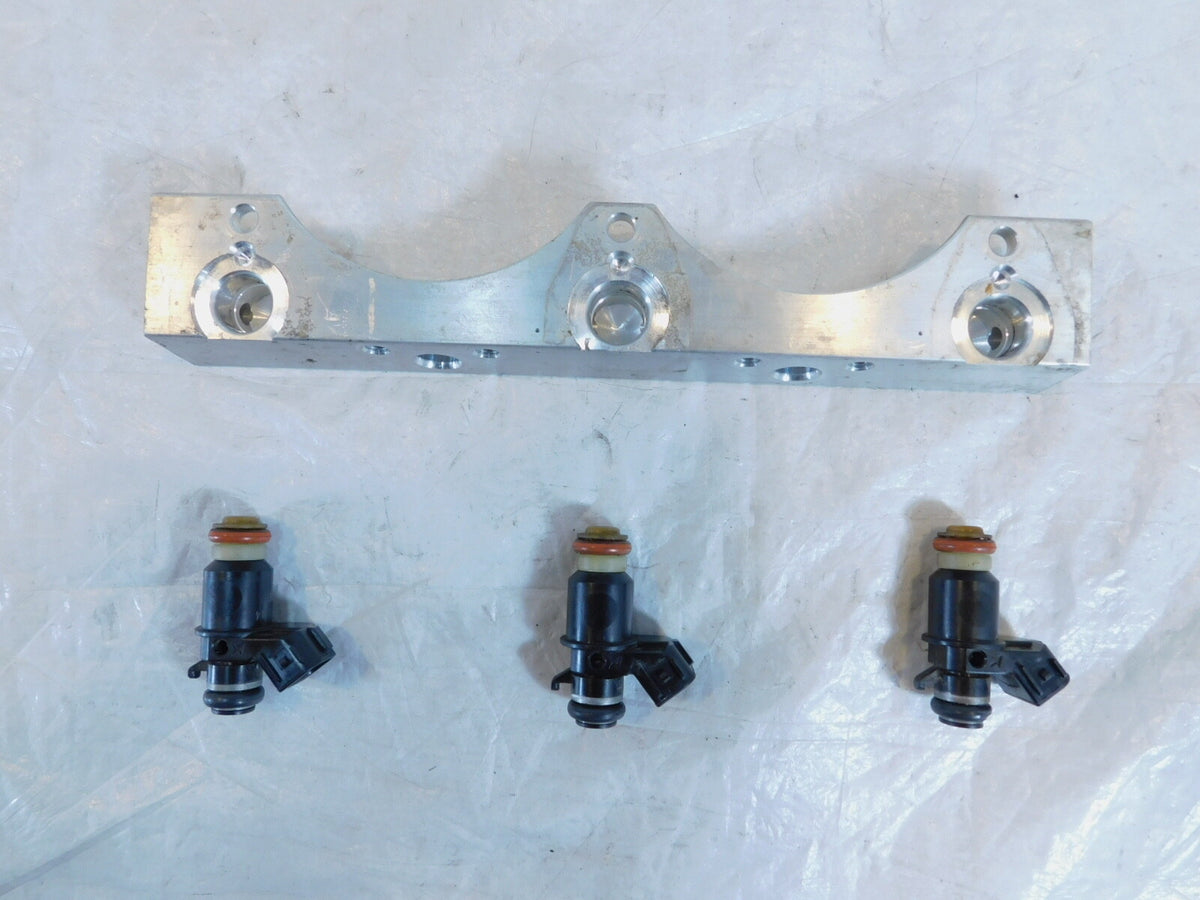 2001-17 Honda GL1800 Goldwing 1800 Right Fuel Gas Injector Rail & Fuel Injectors - C3 Cycle
