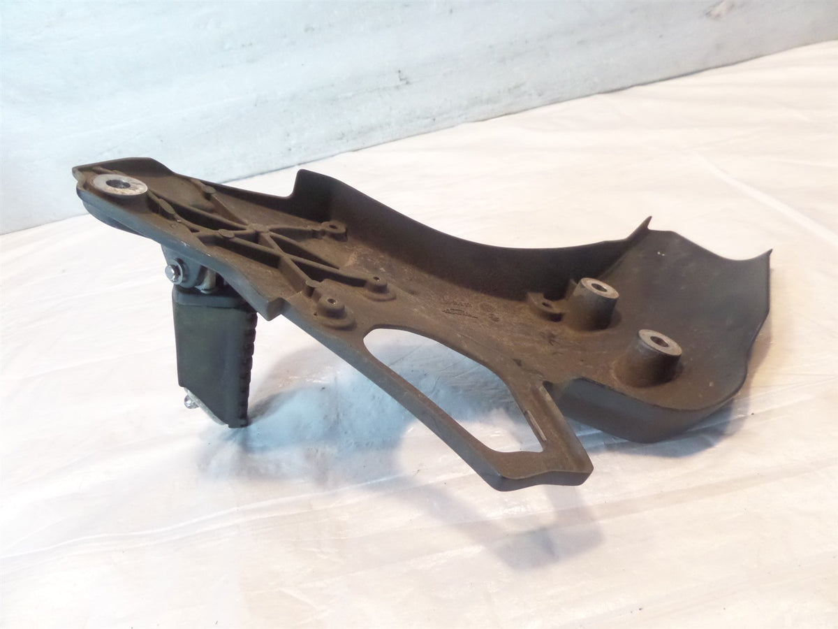 2013-2016 Triumph Trophy SE 1215 Right Front Footrest Foot Peg & Bracket Mount - C3 Cycle