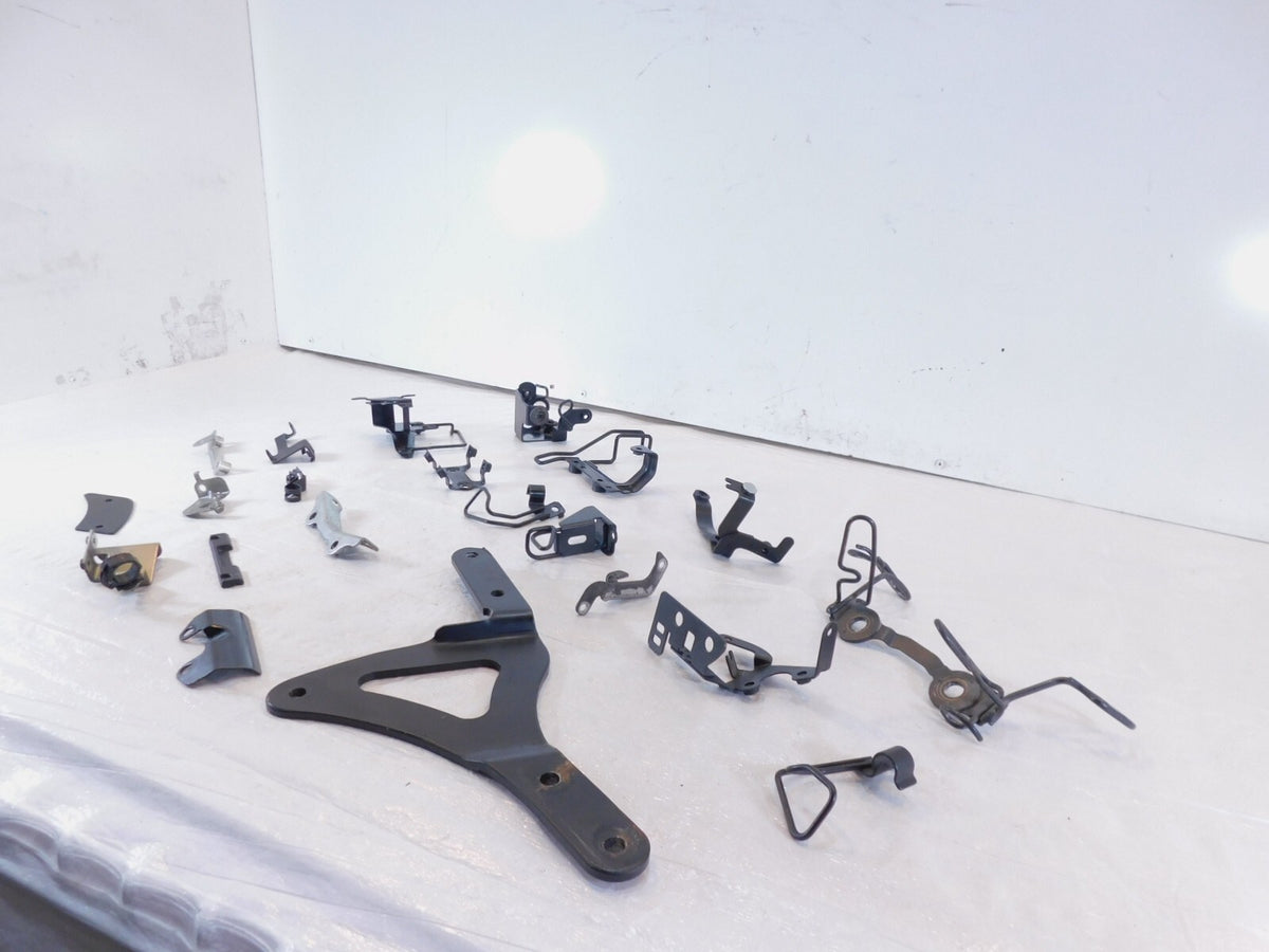 2013 Yamaha V-Star 1300 XVS1300CTF Deluxe Misc Hardware Mount Stay Brackets Lot - C3 Cycle