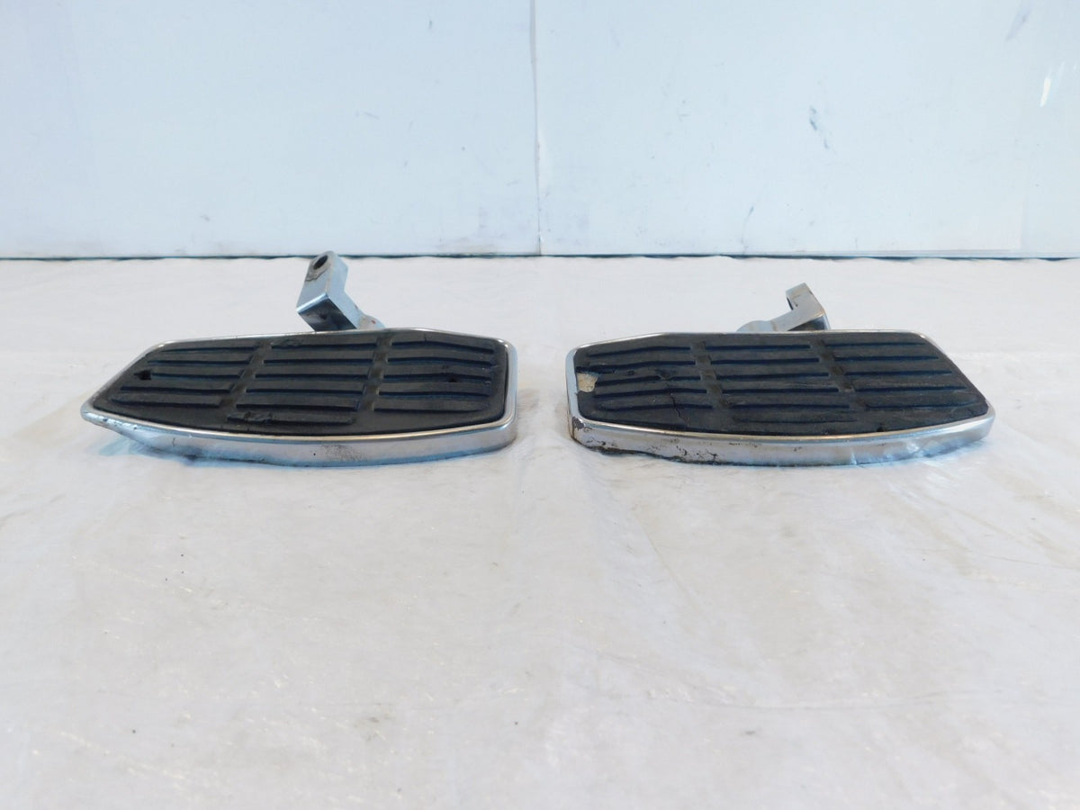 Pair Harley Davidson Touring Dyna Sportster & Softail Chrome Footboard / Footpeg - C3 Cycle