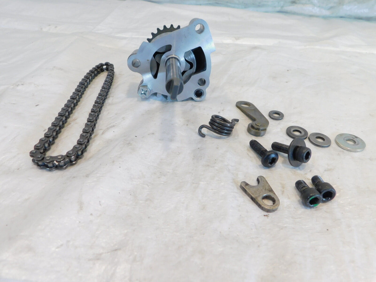 Triumph Daytona 600 650 & TT600 & Speed Four OEM Engine Motor Oil Pump Assembly