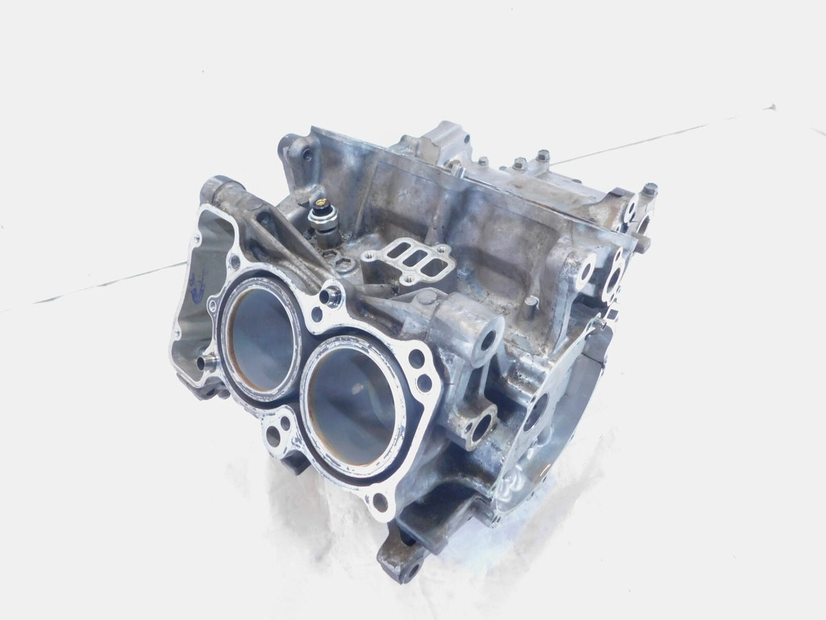 2005-2009 Honda Interceptor 800 VFR800 Engine Motor Crankcase Crank Case