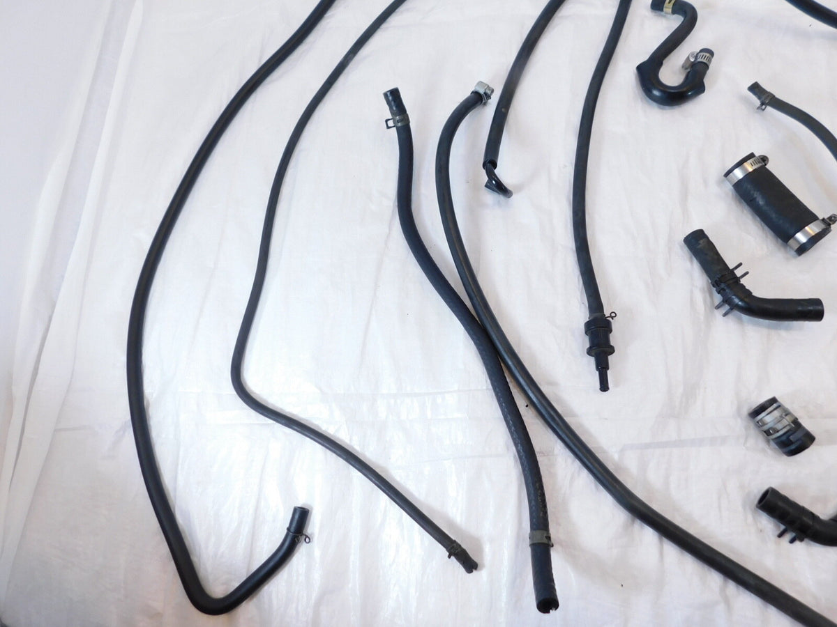2002 02 Yamaha Royal Star Venture XVZ13 Misc Engine Oil Hose Pipe Line Box Lot