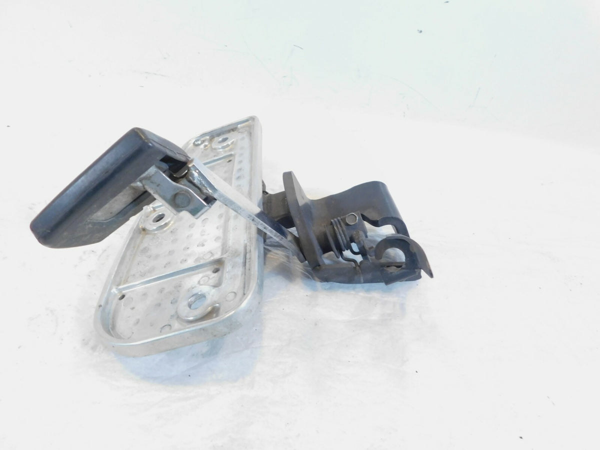 Yamaha V-Star 1300 XVS1300 Front Right Footrest Footboard & Foot Brake Pedal - C3 Cycle