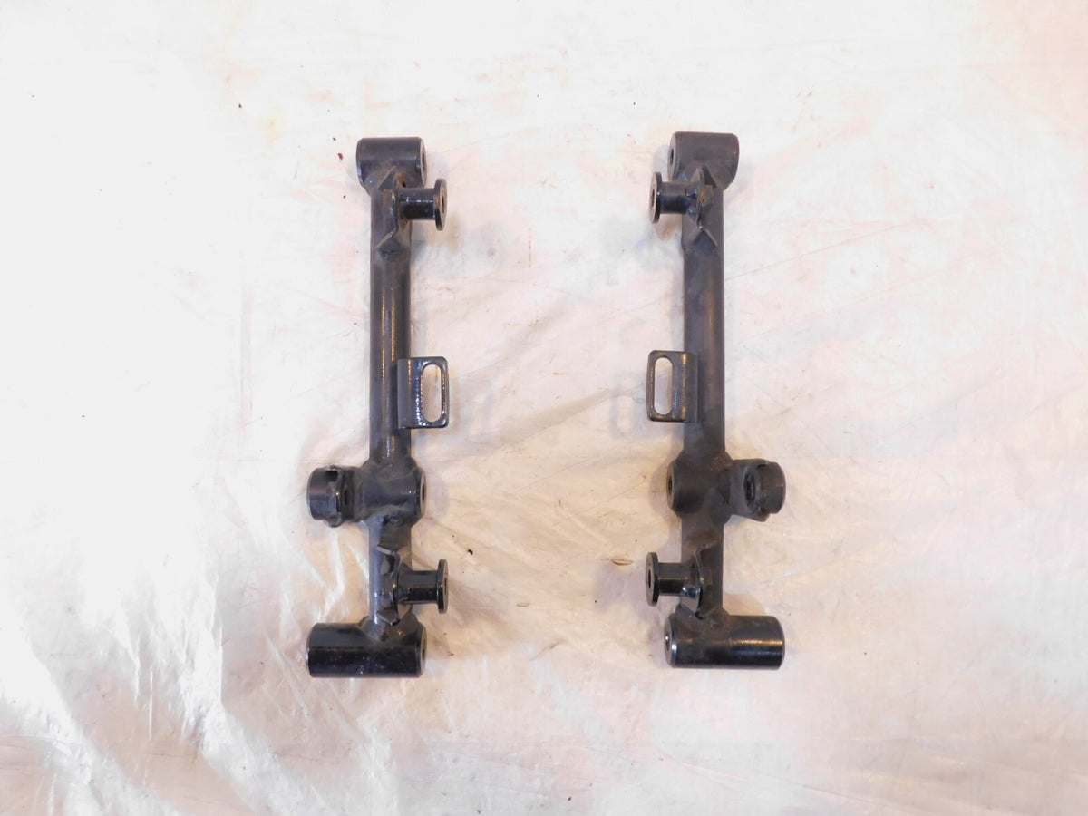2000-2004 Kawasaki Vulcan 1500 VN1500 Nomad Fi Left/Right Upper Saddlebag Mounts - C3 Cycle