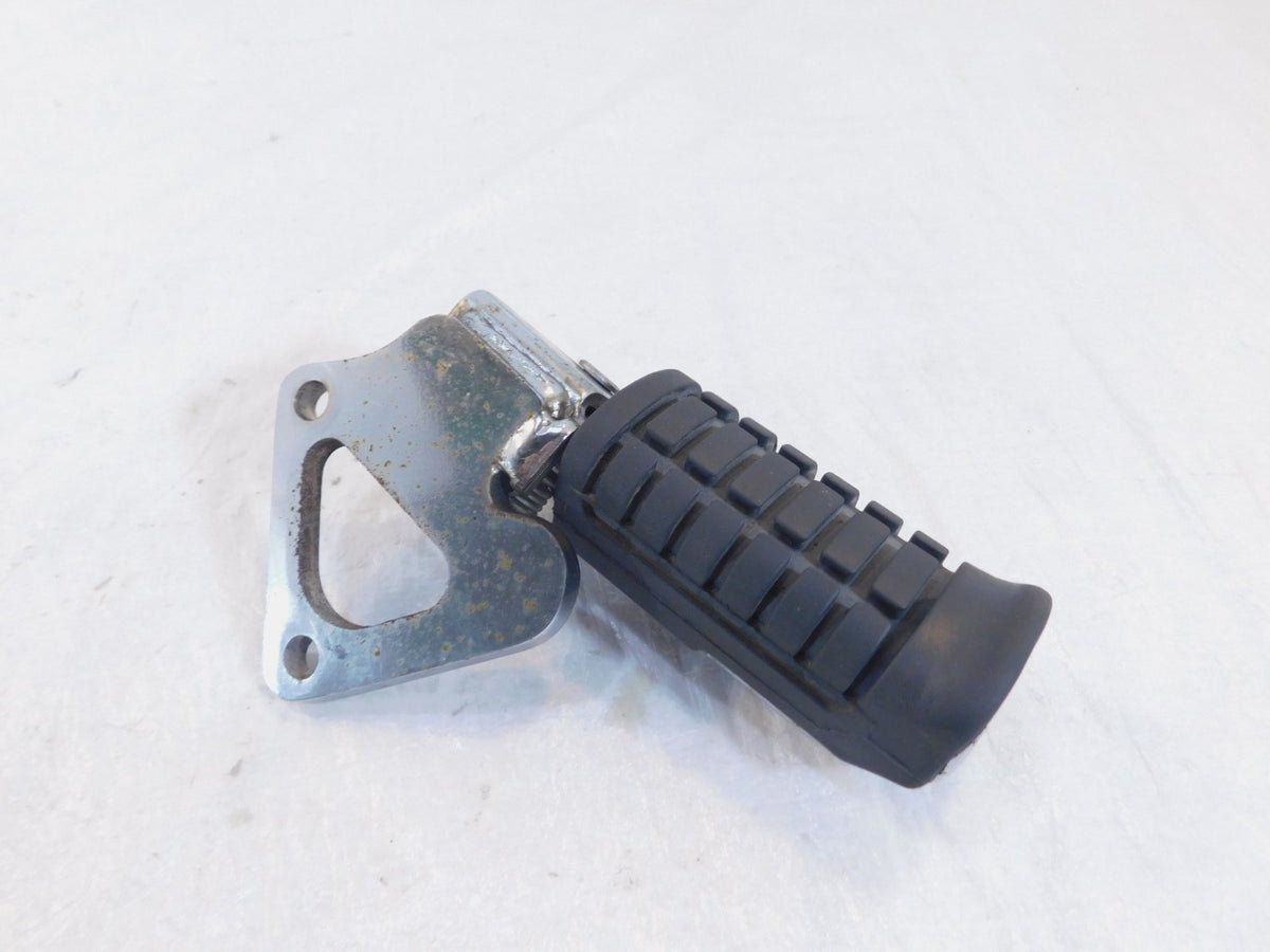 Honda CMX250 CMX250C Rebel 250 Front Right Foot Peg Footrest w/ Mount Bracket - C3 Cycle