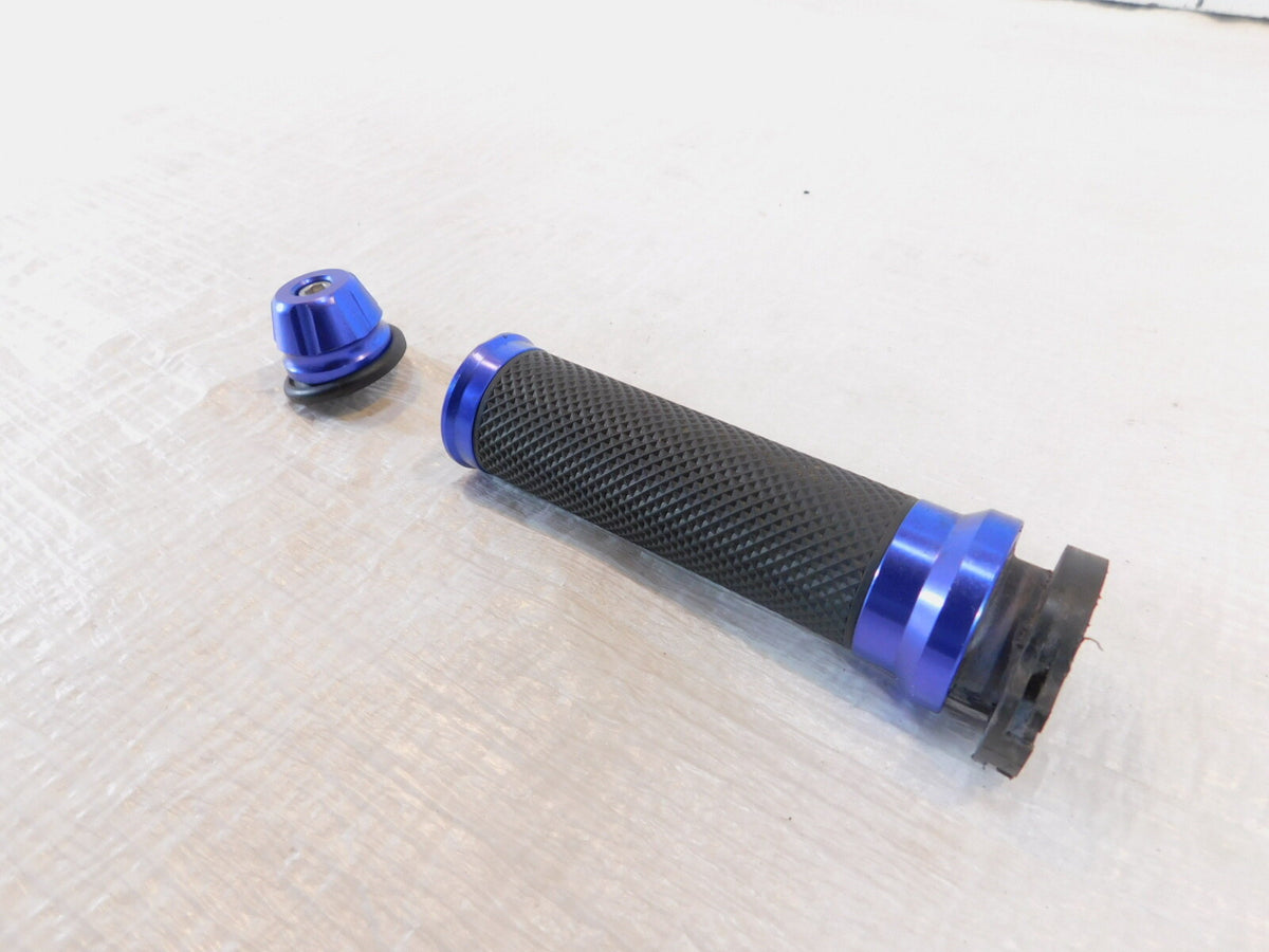 2000-2005 Kawasaki ZR-750 ZR-7S Right Side Handlebar Acceleration Throttle Grip - C3 Cycle