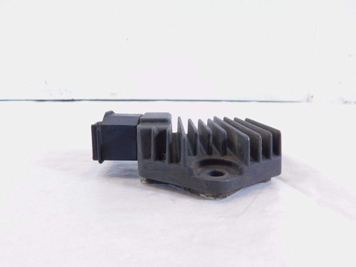 Honda CBR1100XX Blackbird & Interceptor VF750F Voltage Regulator Rectifier - C3 Cycle