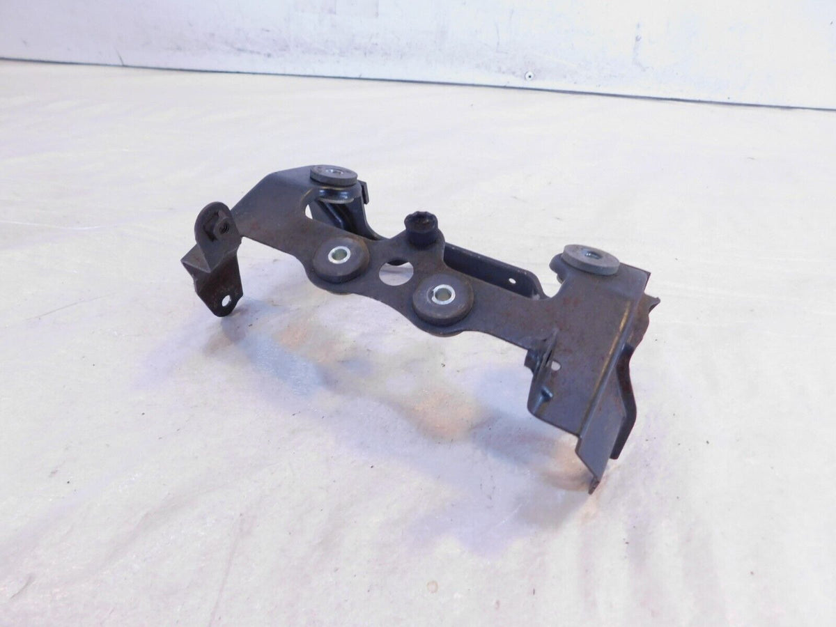 1990 1991 1992 1993 Kawasaki Ninja ZX6 ZX600D Rear Tail Mount Bracket 11046-1950 - C3 Cycle