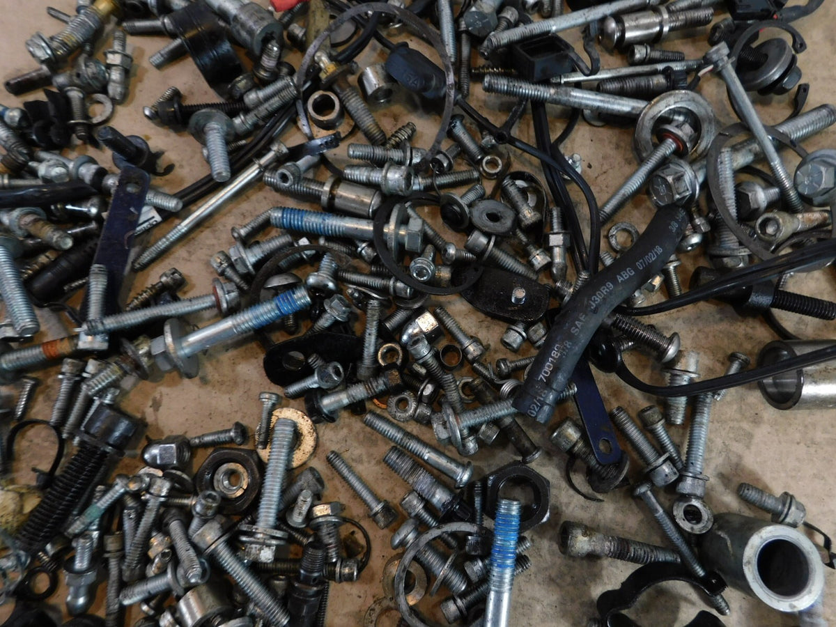 2019 Harley Davidson Softail Street Bob FXBB Nuts and Bolts Parts Box Lot