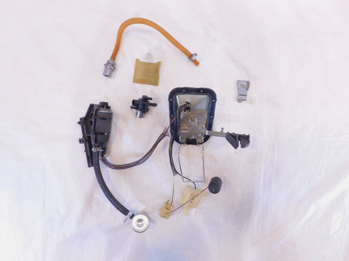 Harley Davidson Touring Road King Street & Electra Glide Fuel Gas Petrol Pump - C3 Cycle