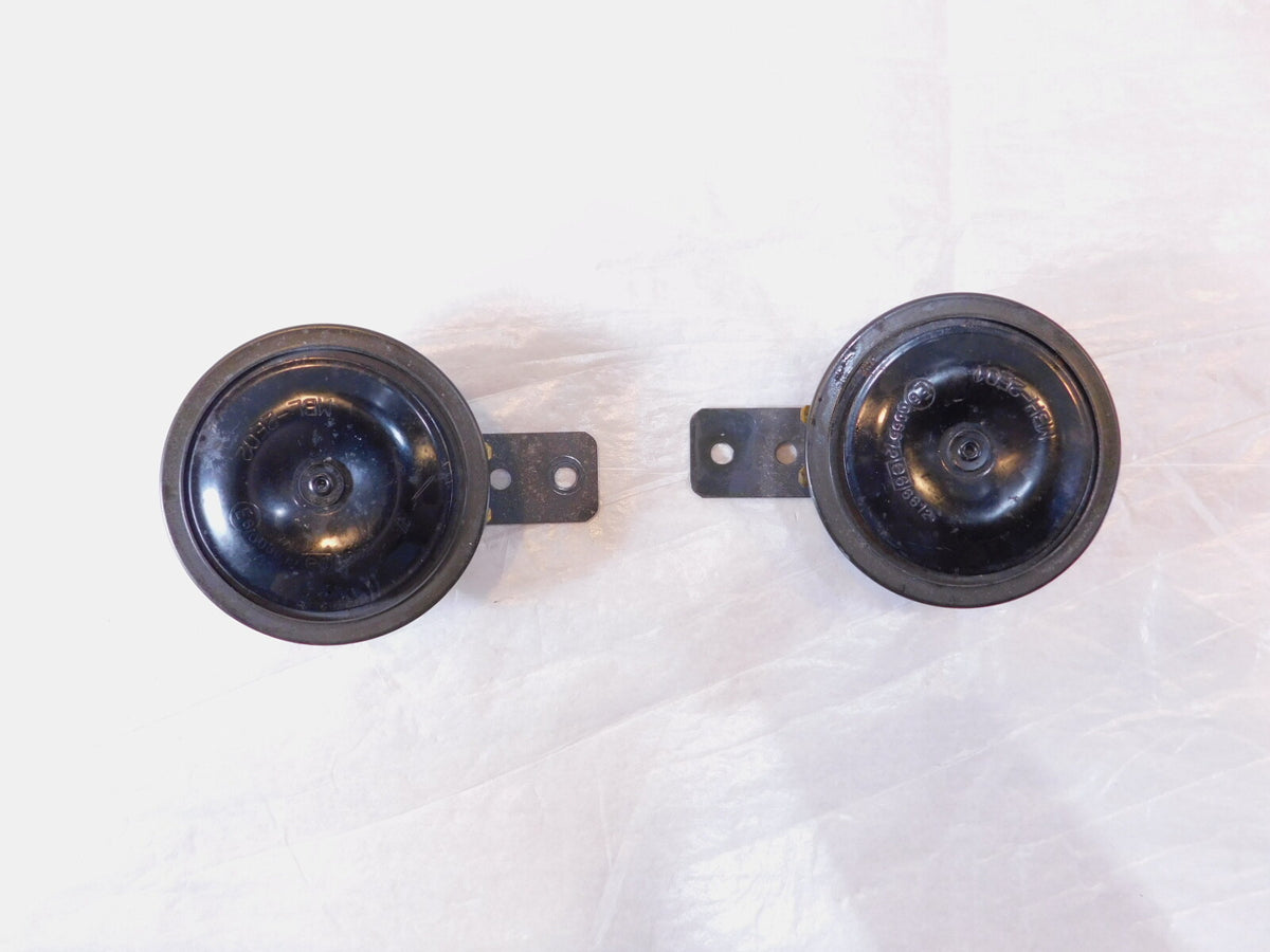 1994-1995 Honda CB1000 CB 1000 Black Indicator High/Low Signal Horns w/ Brackets - C3 Cycle