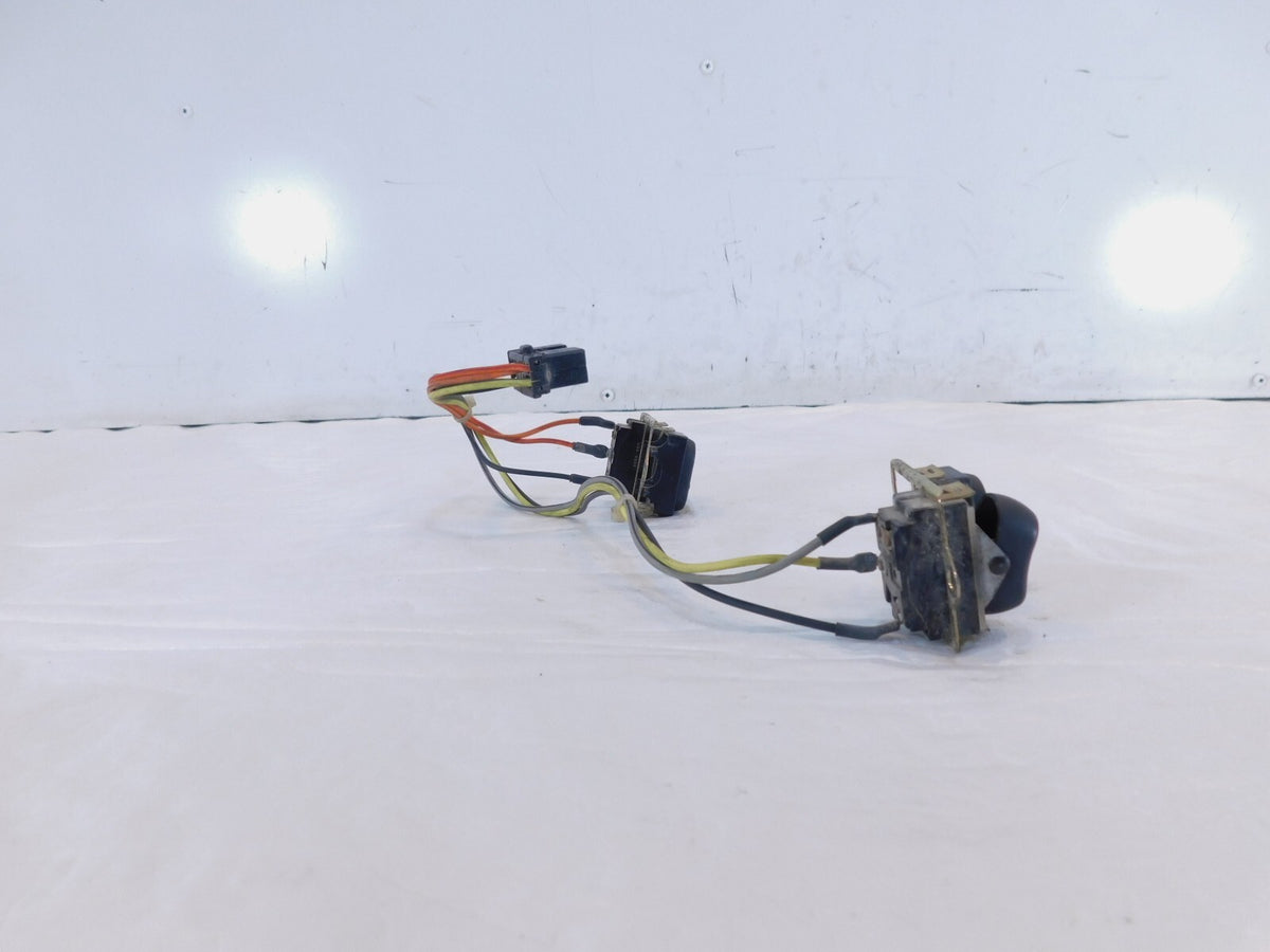Harley Touring Electra Glide Ultra Classic Spot Lamp Accessory Control Switches