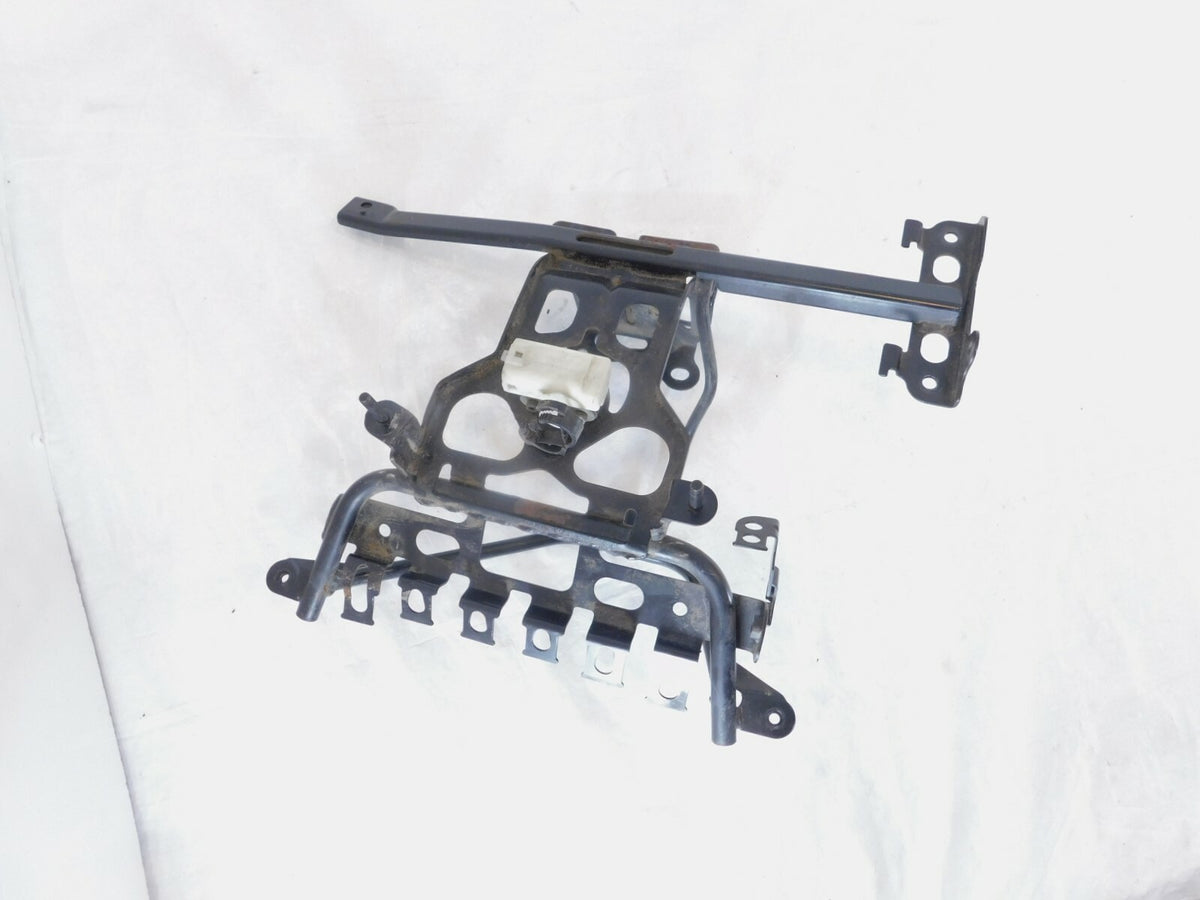 05-15 Yamaha Majesty 400 YP400 Front Fairing Cowling Subframe Bracket Stay Mount - C3 Cycle
