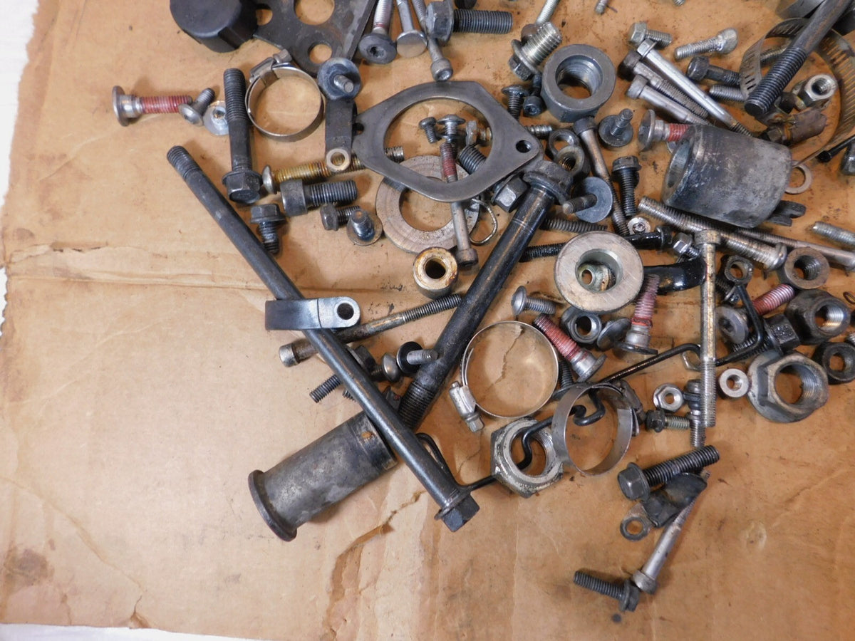 2009 Kawasaki Vulcan 900 VN900 Classic LT Misc Nuts Bolts & Brackets Parts Lot - C3 Cycle