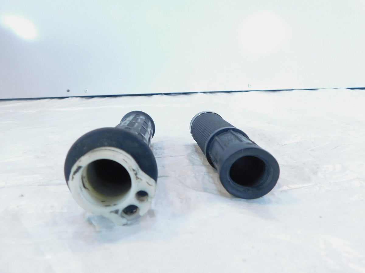 Honda CB400 CB550 CB650 & CB750 Goldwing & Silverwing Left Right Handlebar Grips - C3 Cycle