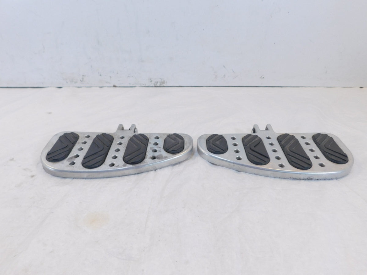 Victory Touring Cruiser V92 Deluxe & Touring Passenger Footboard Floorboards - C3 Cycle