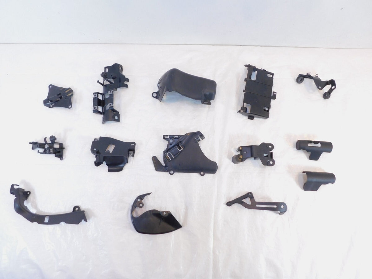 2020 20 Triumph Street Twin 900 Misc Plastic Cover Trim Panel Bracket Holders - C3 Cycle