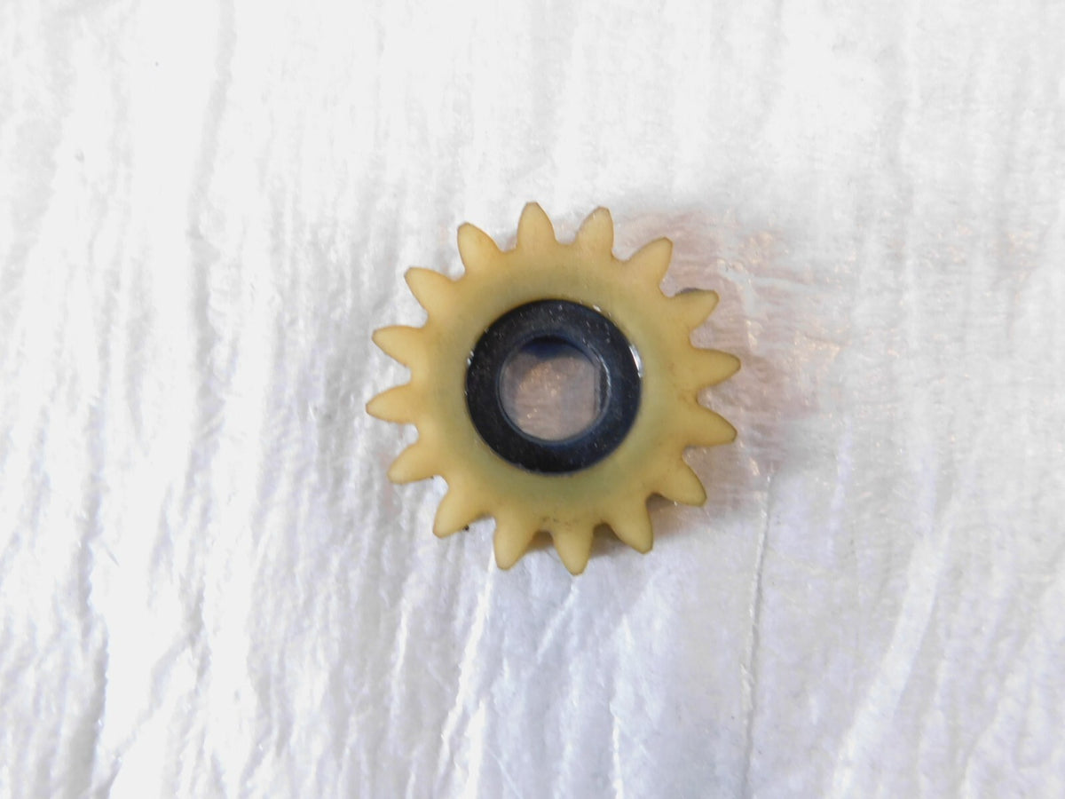 Yamaha Royal Star V-Max 1200 VMX12 Venture Engine Motor Oil Pump Idle Idler Gear - C3 Cycle