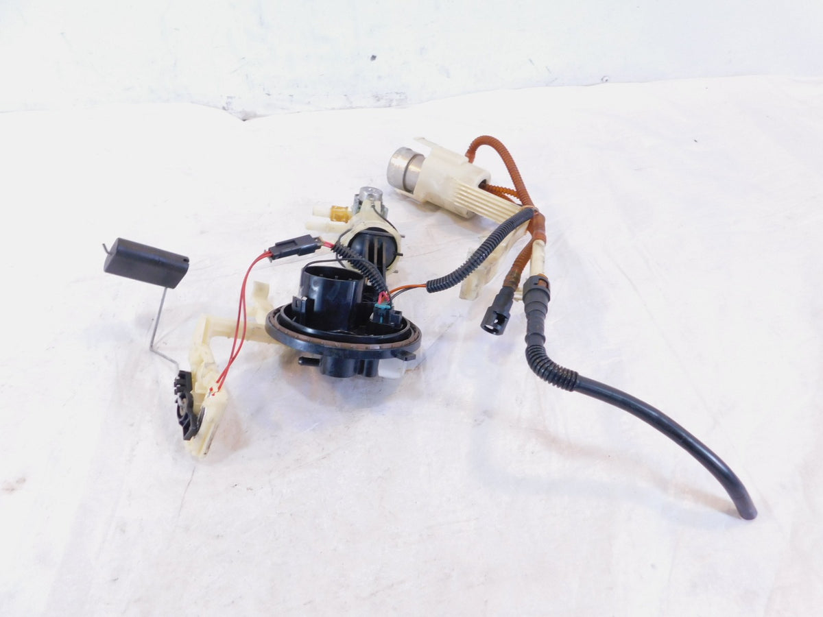 Harley Davidson Road Street & Electra Glide Gas Fuel Petrol Tank Pump & Hoses - C3 Cycle