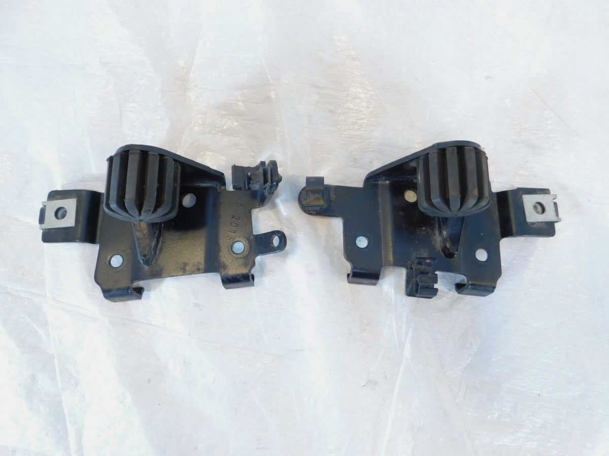 BMW R1200R R1200RS R1250R R1250RS Left/Right Gas Petrol Fuel Tank Mount Brackets - C3 Cycle