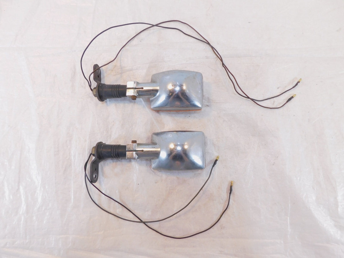 Vintage 82 Yamaha XJ750J Maxim 750 Rear Turn Signal Indicator Flasher Assembly - C3 Cycle
