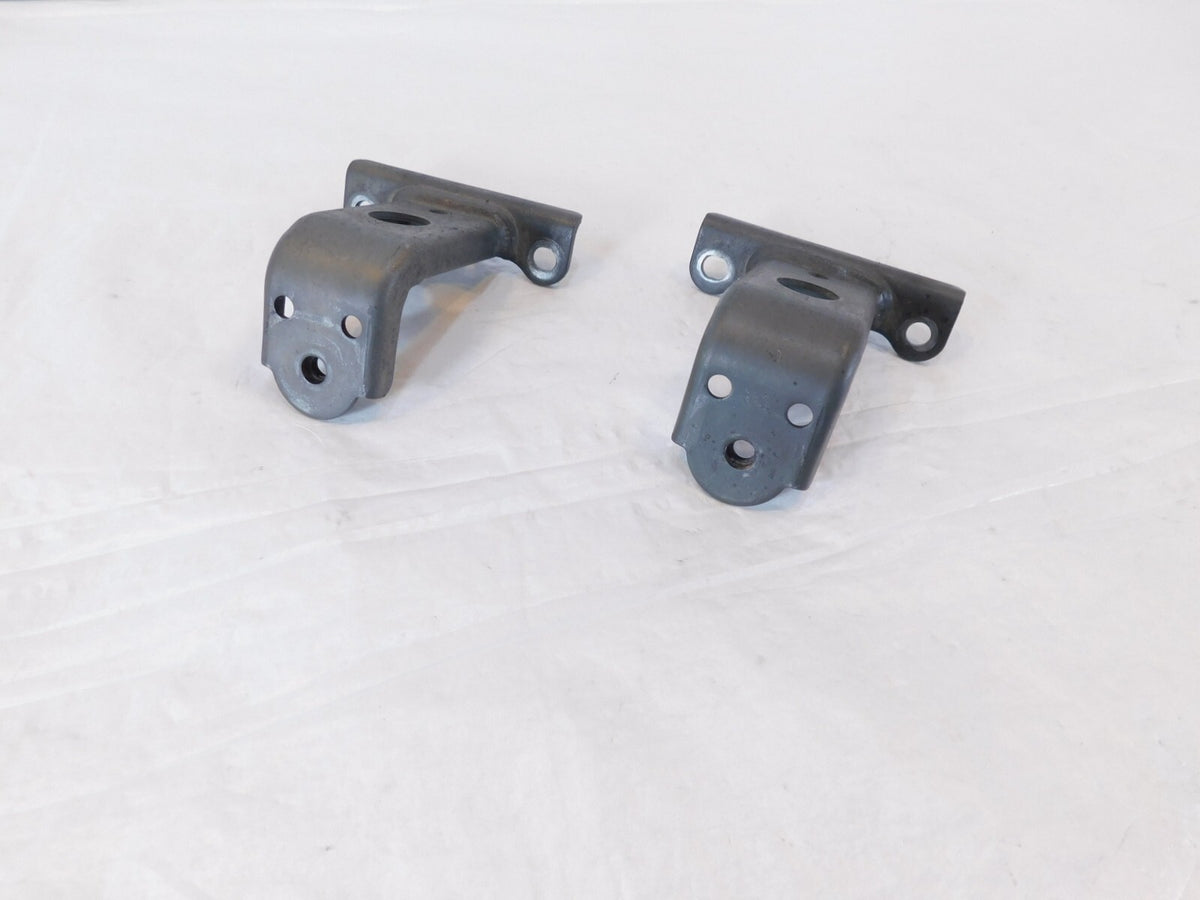 05-15 Yamaha Majesty 400 YP400 Left/Right Rear Footrest Footboard Bracket Mount - C3 Cycle
