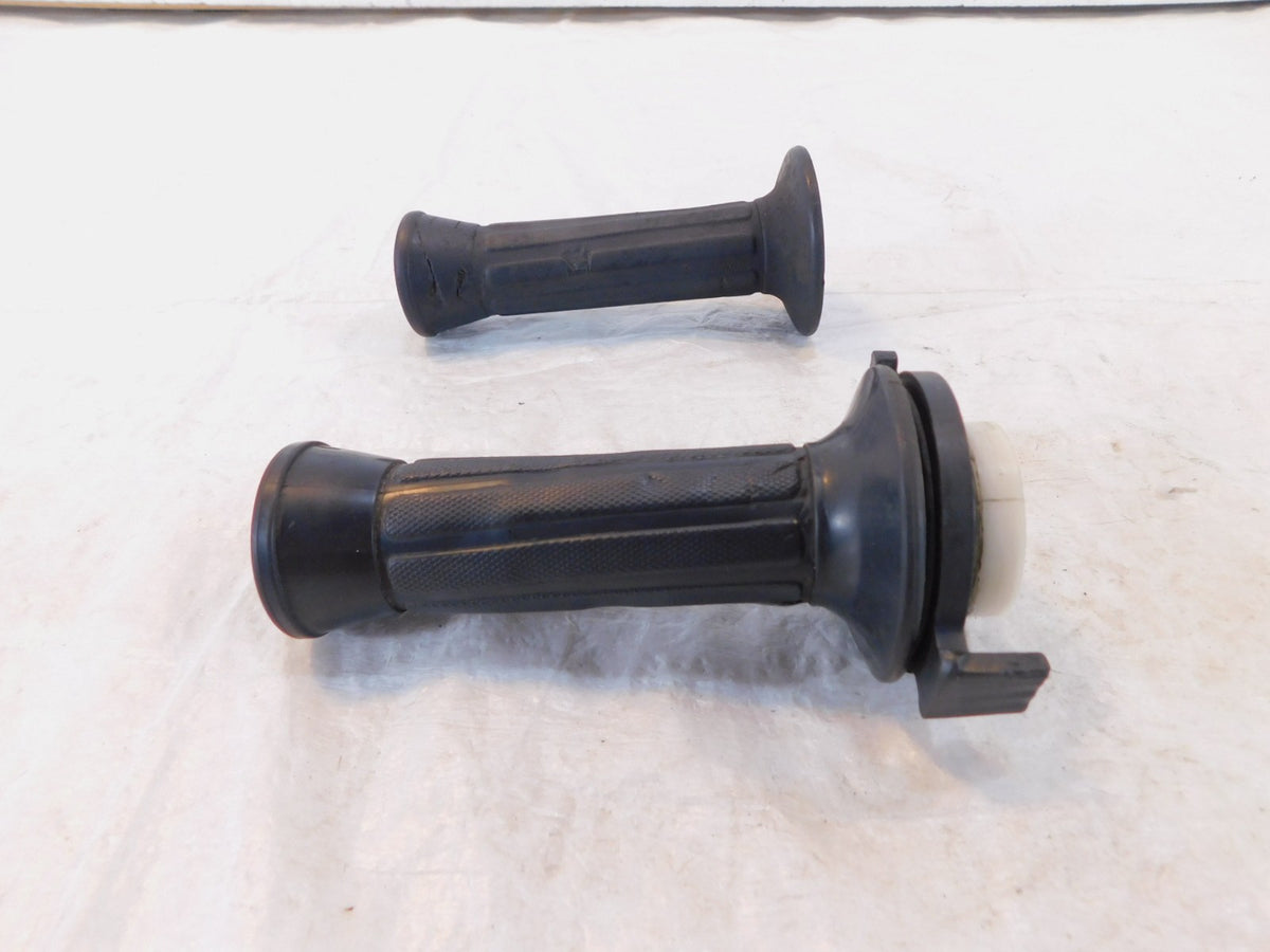 Pair 1982-1983 Yamaha XJ750 Maxim 750 Front Left/Right Handlebar Handle Grips - C3 Cycle