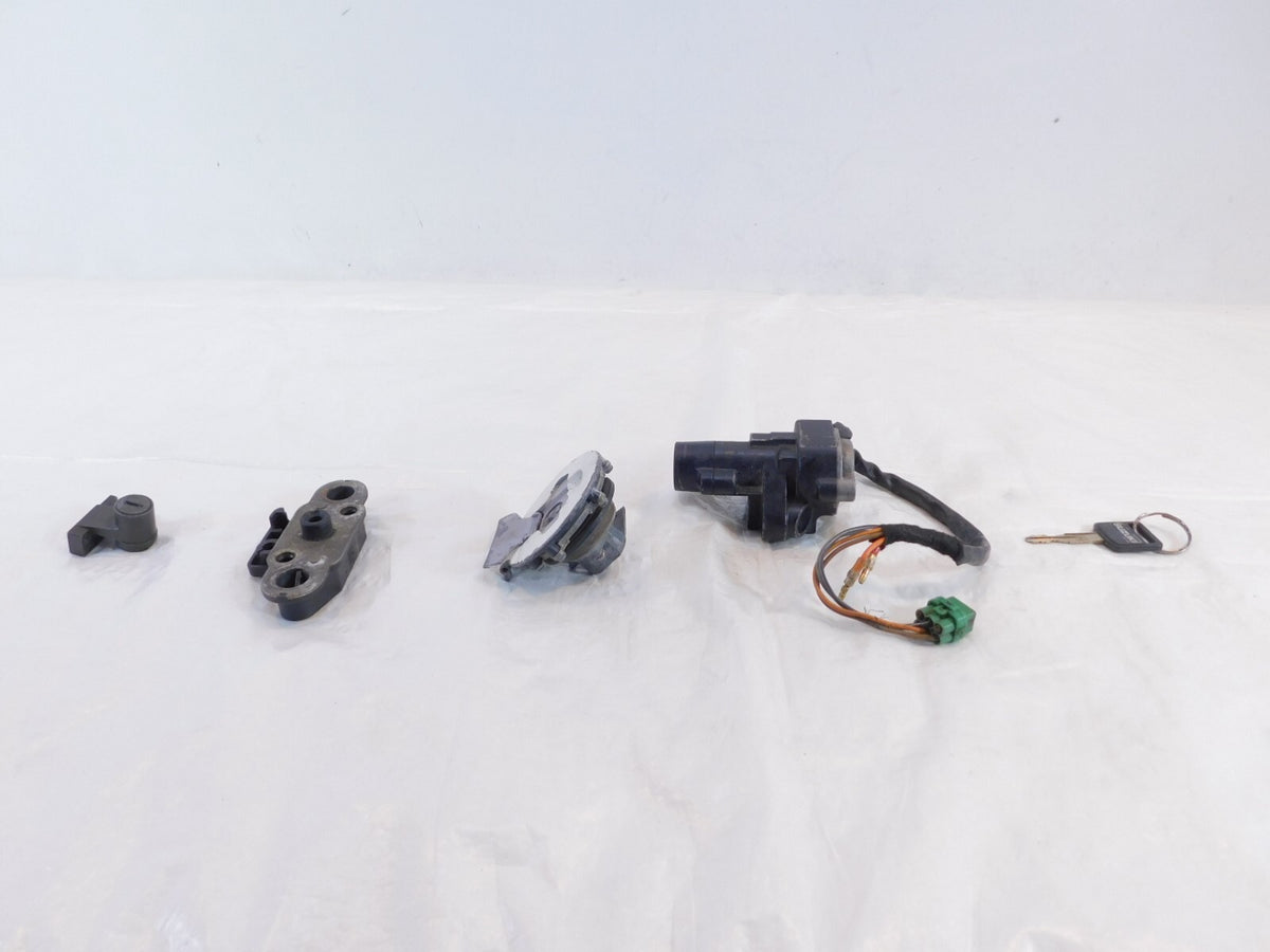 1996-1997 Suzuki GSXR750 GSX-R750 GSXR600 Ignition Switch & Gas Cap Lock Key Set - C3 Cycle