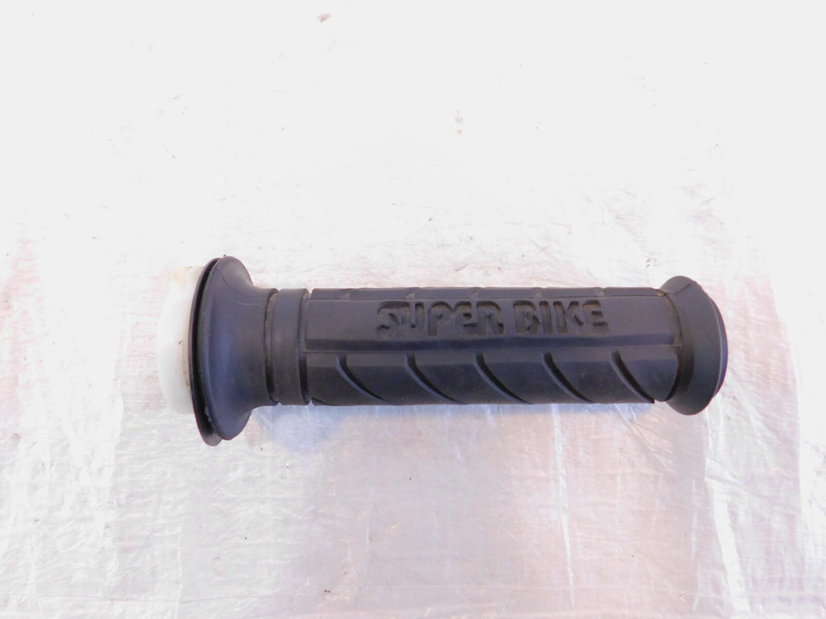 Yamaha FJ1100 FJ1200 FZ750 Seca 11 XJ600 Right Handlebar Throttle Grip Tube - C3 Cycle