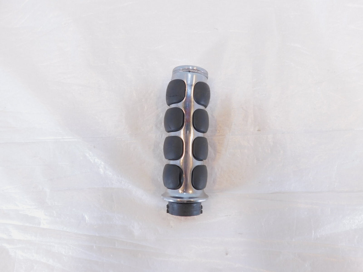 Harley Davidson Touring Dyna Softail Sportster 883 & 1200 Right Handlebar Grip - C3 Cycle