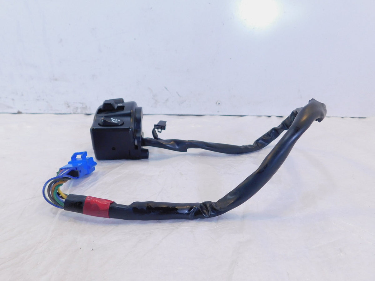 2005-2007 Victory Kingpin Vegas Left Handlebar Horn & Turn Signal Switch Buttons - C3 Cycle