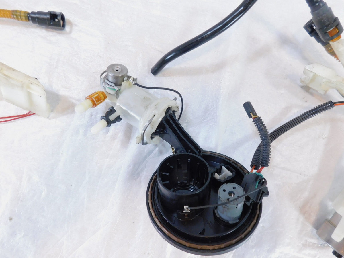 Harley Davidson Road Street & Electra Glide Gas Fuel Petrol Tank Pump -For Parts - C3 Cycle