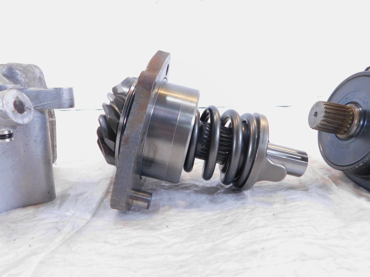 86-87 Honda VT700 VT700C Shadow 700 Rear Differential Final Drive Cross Shaft - C3 Cycle