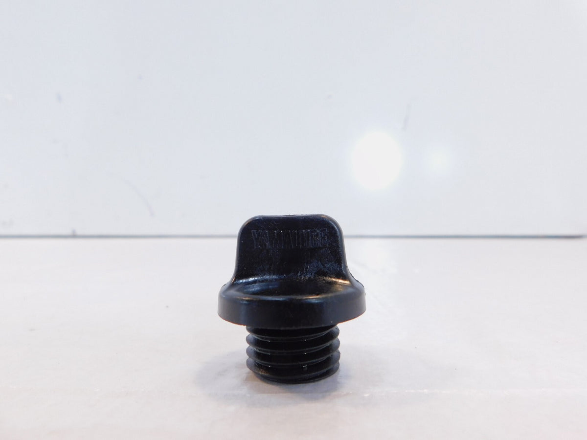 Yamaha FJ09 FZ09 MT09 Tracer 900 MTT09 XSR900 Engine Motor Oil Filler Plug Cap - C3 Cycle