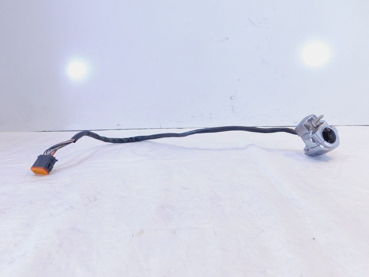 Harley Electra Glide Right Handlebar Engine Stop Start Kill Switches w/ Radio - C3 Cycle