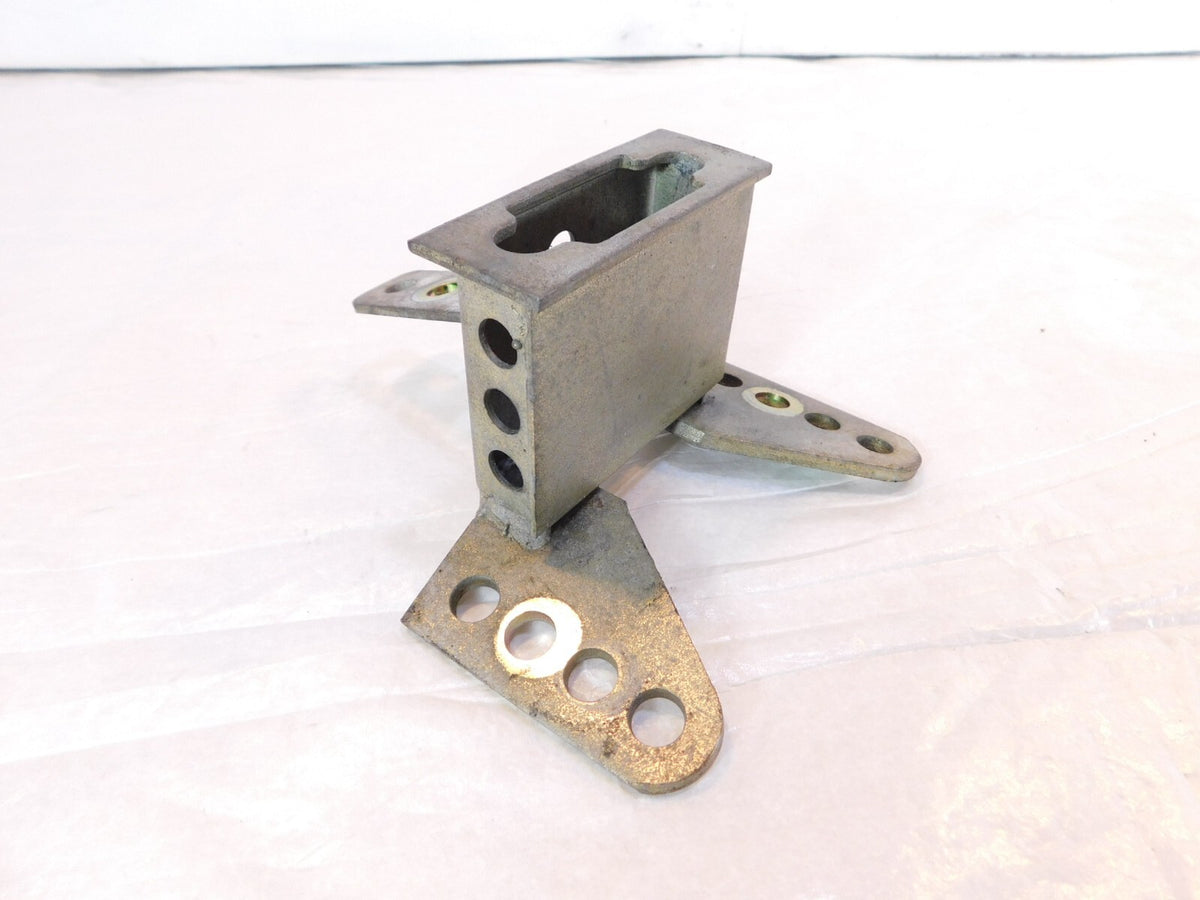 Harley Davidson Road King Electra Glide Rider Front Seat Backrest Mount Bracket - C3 Cycle