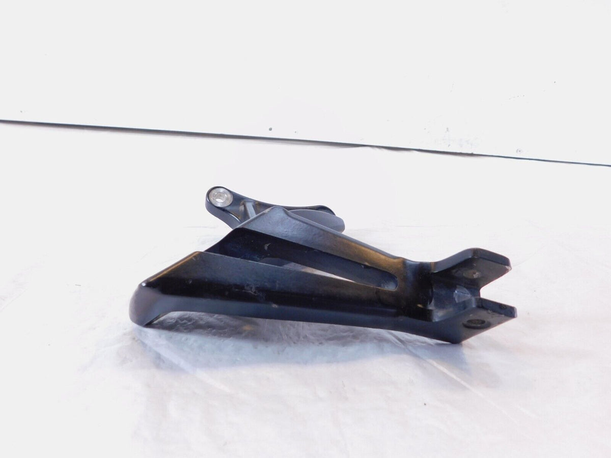 2013-2017 13-17 Victory Judge Rear Left Passenger Footpeg Footrest Mount Bracket - C3 Cycle