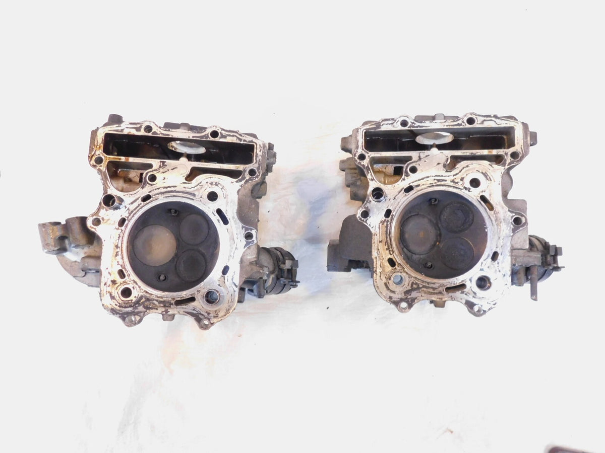 1997-2005 Honda VT1100 VT1100C Shadow 1100 Spirit Engine Cylinder Head w/ Valves