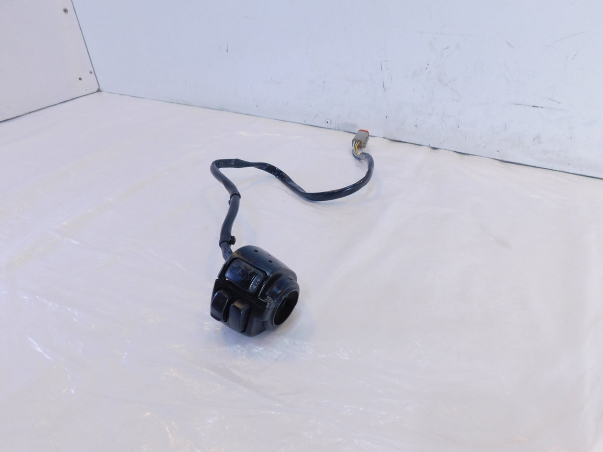 Harley Davidson Softail Dyna Sportster Left Handlebar Horn Turn Signal Switches - C3 Cycle