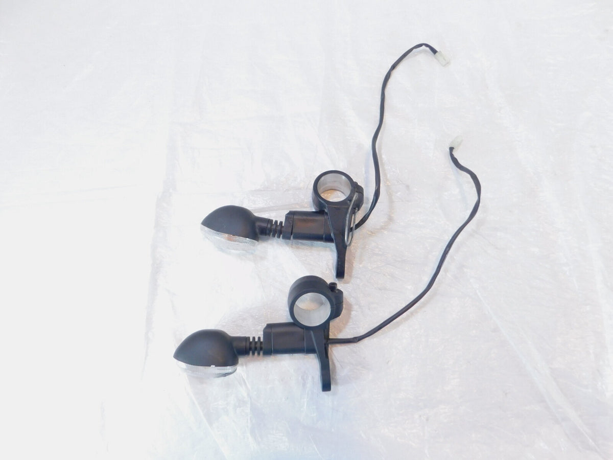 Pair Moto Guzzi Special 750 V7 III & V9 850 Front Turn Signal Indicator Lights - C3 Cycle