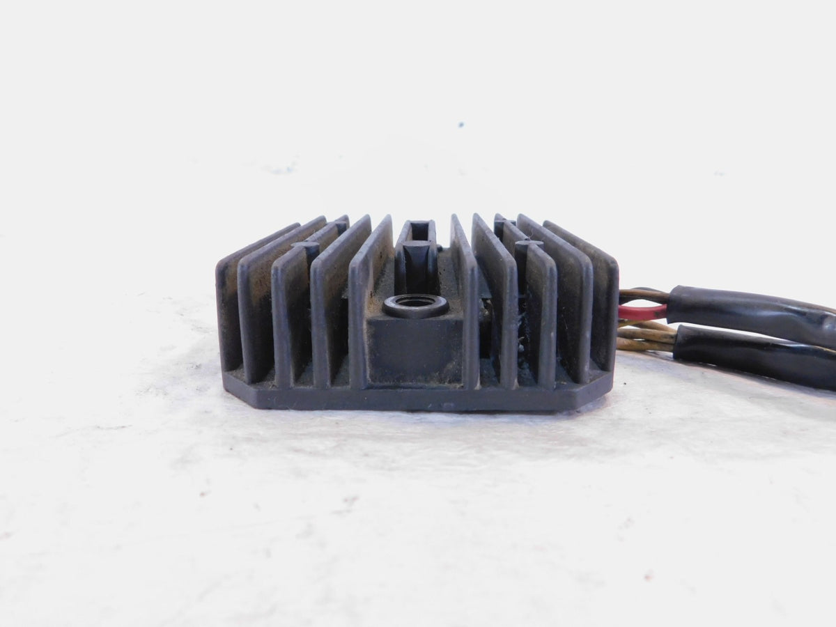1981-1983 Yamaha Virago 750 XV750 Black Electric Voltage Regulator Rectifier