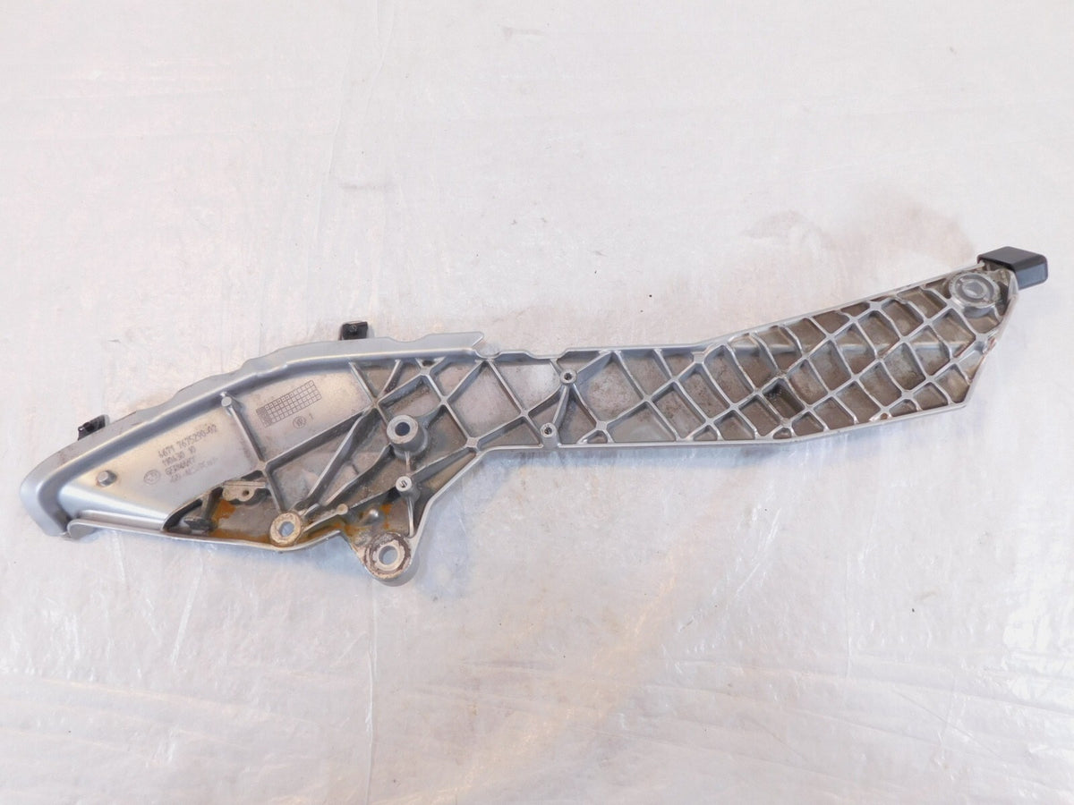 2005-2013 BMW R1200RT R900RT Silver Right Footrest Foot Peg Mount Plate Bracket
