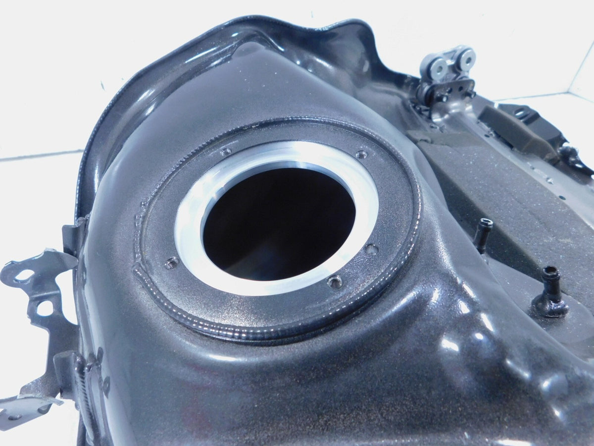 2019 19 Yamaha Niken MTX9 MXT850 Gray Gas Petrol Fuel Tank Reservoir - dented - C3 Cycle